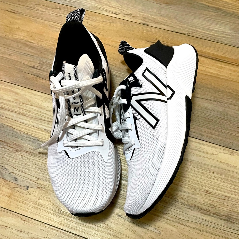 BN Womens New Balance Fuel Cell Propel RMX V2